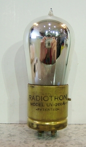 真空管　Radio tron　G/E UV-２０１A　T/T B/B