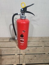 G☆ 消火器 粉末 （ABC） KLD-10N 蓄圧式 薬剤量3Kg 国家検定合格品 初田製作所 HATSUTA 使用期限2031年 防災 セキュリティ 未使用 美品 _画像2