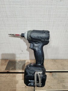 Z☆ makita マキタ 充電式 インパクト ドライバー TD136D 動作確認済 バッテリー付 14.4V 電動工具 DIY