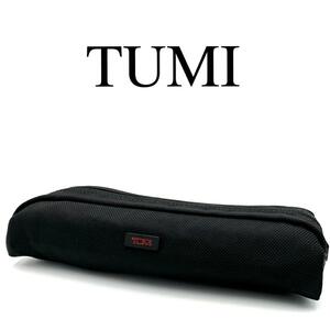 TUMI トゥミ ポーチ 小物入れ ロゴプレート ワンポイントロゴ ブラック