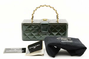 美品 シャネル バニティバッグ 鏡付き マトラッセ パテント グリーン CHANEL