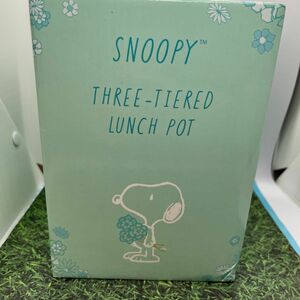 【さらに値下げしました】PEANUTS(SNOOPY) の「3段ピクニックランチポット」スヌーピー ピーナッツ　弁当箱