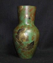 [銅花器f24]◆花瓶　象嵌木葉文　峰雲◆24cm 緑朱　壺　花生 VASE leaf　葉っぱ　木の葉_画像8