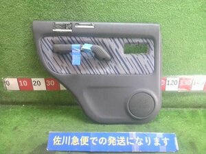 トヨタ ランドクルーザー プラド ワイドTX KZJ95W 純正 左 リア ドア トリム 取付クリップ土台剥がれ2箇所有り 傷・汚れ有り