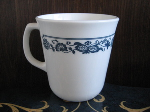 * beautiful goods USA made ko- person g mug Old Town blue Pyrex 