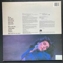 LP LAURA BRANIGAN / HOLD ME_画像2