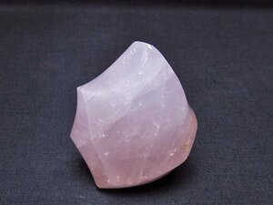誠安◆天然石最高級品ローズクォーツ 炎（フレイム） ポリッシュ?置物[T653-3819]