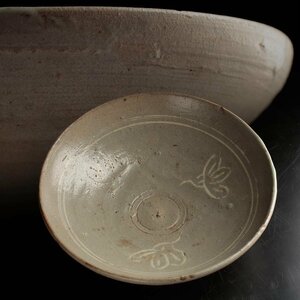 UT552 朝鮮古美術 高麗青磁白象嵌花文鉢・高麗青磁象嵌平碗 径18.5cm 重405g・高麗青磁鉢 朝鮮古陶