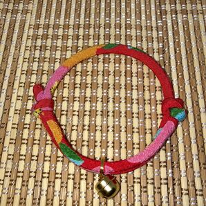 和風 猫の首輪 ちりめん細紐(子猫〜小柄な成猫用)福つばき・赤