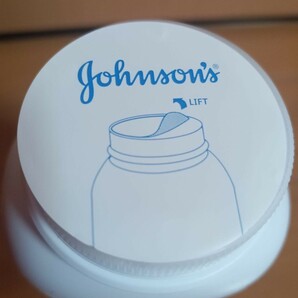 Johnson's ジョンソン ベビーパウダー 2本 シェーカータイプ 180gx2本 ジョンソン シッカロール 天瓜粉 微香性 新品 未使用品 2本セットの画像5