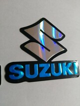 SUZUKI 2枚組S02エンボス加工ステッカーPVC防水 スズキ_画像2