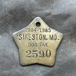 ビンテージ ドッグタグ USA犬 認識票キーホルダーアンティークDIYチャームDOG TAXアクセサリーBrass首輪 コイン 硬貨 ペット真鍮 星 スター