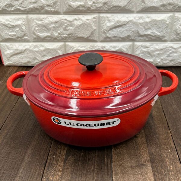 新品未使用　ル・クルーゼ　Le Creuset 鍋 ココット・オーバル 25 cm チェリーレッド ガス IH オーブン 対応