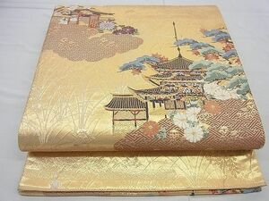 平和屋野田店■六通柄袋帯　唐織　古城風景松文　金糸　逸品　n-yc5366