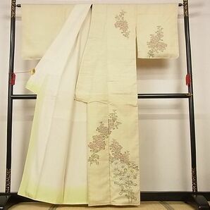 平和屋-こころ店■訪問着 手描き 紬地 草花文 金彩 着丈159cm 裄丈66cm 正絹 逸品 A-ck7626の画像2