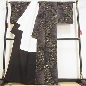 平和屋-こころ店■上質な小紋 流水舞桜文 黒地 着丈161cm 裄丈64.5cm 正絹 逸品 A-ta8588の画像2