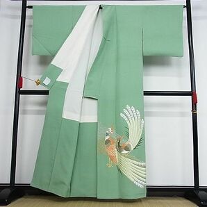 平和屋-こころ店■豪華色留袖 総刺繍 孔雀 金銀糸 着丈158cm 裄丈66cm 正絹 逸品 1B-np2304の画像3