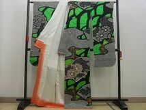 平和屋川間店■豪華振袖　絞り　駒刺繍　地紙吉祥花文　黒地　金彩　逸品　n-sg1114_画像2