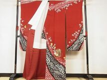 平和屋-こころ店■豪華振袖　駒刺繍　絞り　貝桶花文　着丈163.5cm　裄丈67cm　正絹　逸品　A-ck7913_画像2