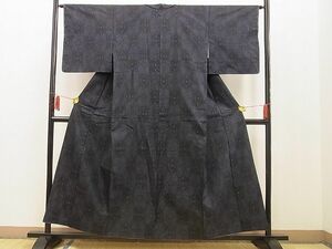 平和屋野田店■本場大島紬　泥染め　七宝文様　逸品　n-xi1192