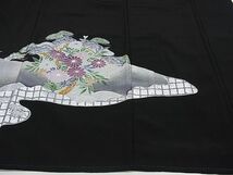 平和屋川間店■豪華黒留袖　刺繍　尾長鶏道長花文　銀彩　逸品　ng2716_画像7