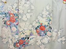 平和屋川間店■豪華振袖　駒刺繍　舞扇花鳥風景文　銀彩　着丈160cm　裄丈68cm　正絹　逸品　A-br4702_画像3