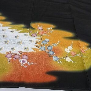 平和屋川間店■豪華黒留袖 駒刺繍 孔雀枝梅文 暈し染め 逸品 hy5709の画像5