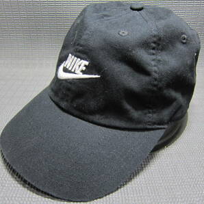 NIKE ナイキ ロゴ刺繍 キャップ 帽子 黒 ブラック 56～59cm S2402Aの画像1