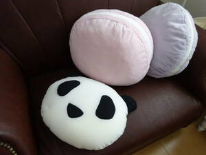 ma Caro n cushion 2 point 