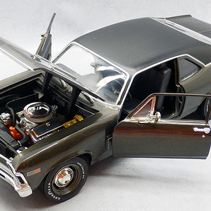 アーテル(オートワールド) 1969 シボレー ノバ SS 396 1/18 ERTL(autoworld) CHEVROLET NOVA SS 絶版 レアの画像4