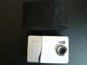 HITACHI 日立 HDC-303X デジタルカメラ コンパクトデジタルカメラ デジカメ 電池式 完動品 USED