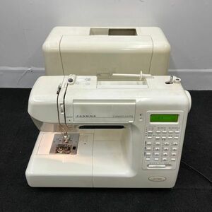 P242-O18-2883 JANOME ジャノメ コンピューターミシン computer sewing S7700 MODEL 840 ケーブル/ケース付 通電/針動作OK ③