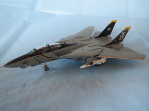 【リペイント完成品】1/144 『 GRUMMAN F-14B TOMCAT 』(VF-103) "ジョリーロジャーズ" AA-103 60th Anniversary