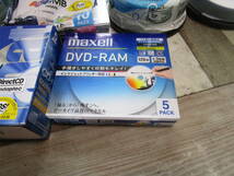 即決　未使用?　記録用メディア 大量セット　CD-R DVD-R まとめて 音楽 録音 再生 映像 記録 メディア 媒体　未検品　（箱2258T_画像2