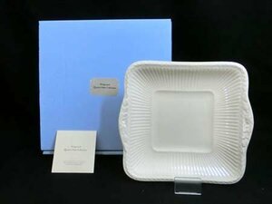 ウェッジウッド WEDGWOOD エドミー EDME 持ち手付プレート 盛皿 縦23.4×横25.5cm 箱付 経年保管 美品中古■