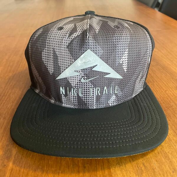 NIKEナイキトレイルキャップ帽子フリーサイズ　トレイルランニング　トレラン