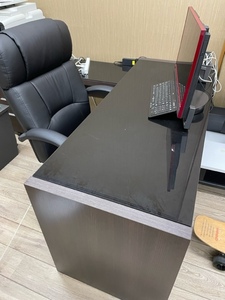 直接引取り限定　机　オフィス家具　店舗　事務　チェアー　椅子