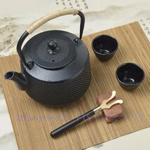 A5079☆新品小粒 南部鉄器 老鉄瓶 提梁壺 IH対応 鉄やかん 鉄分補給 鉄びん 1.5L_画像6