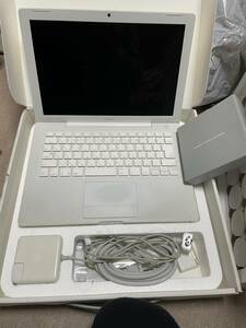 MacBook 2GHz Core2Duo/Mem:3G/HDD:500G/ModelNo.A1181