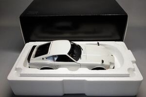 京商 オリジナル 1/18 日産 フェアレディ Z-L S30 ホワイト パール クリスタル シャイン KS08220WP