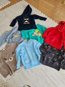 ９０サイズ　男の子用　トップス　まとめ売り　フーディー　　子ども服　H&M　バッドばつ丸　トムアンドジェリー　TSUM TSUM