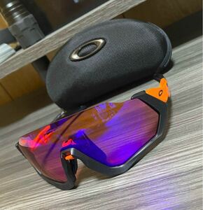 OAKLEY FLIGHT JACKET NEON ORANGE