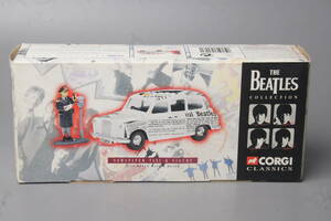 保管品　1997年　CORGI　コーギークラシックス　ビートルズコレクション　AUSTIN TAXI　オースチンタクシー＆フィギュア　THE BEATLES