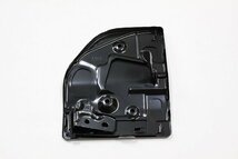 【正規品】 スズキ純正部品 DA64V DA64W エブリィ / DG64V DG64W スクラム フューエルリッド 給油口 蓋 フタ 未塗装_画像2