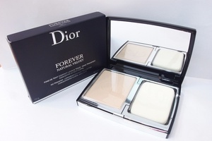 Christian Dior クリスチャンディオール フォーエヴァー コンパクト ナチュラル ベルベット ファンデーション 2N