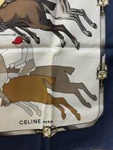 【1円スタート！】CELINE セリーヌ スカーフ 乗馬 馬柄 大判 レディース 中古 シルク100％ イタリア製_画像2