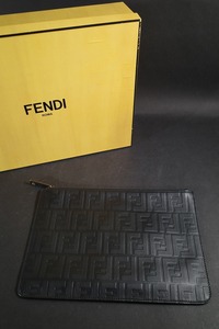  прекрасный товар FENDI Fendi Zucca клатч ручная сумочка FF Logo монограмма мужской черный чёрный кожа 