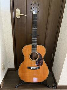 Martin OOO28 EC