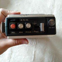つ021 ジャンク SONY TAPECORDER TC-1020 ソニー テープコーダー カセットプレイヤー ウォークマン 本体_画像5