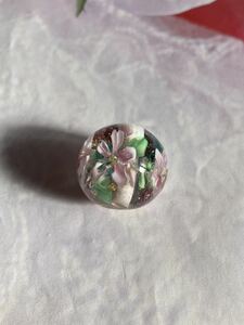 手作りとんぼ玉　金箔流し　ピンクのお花